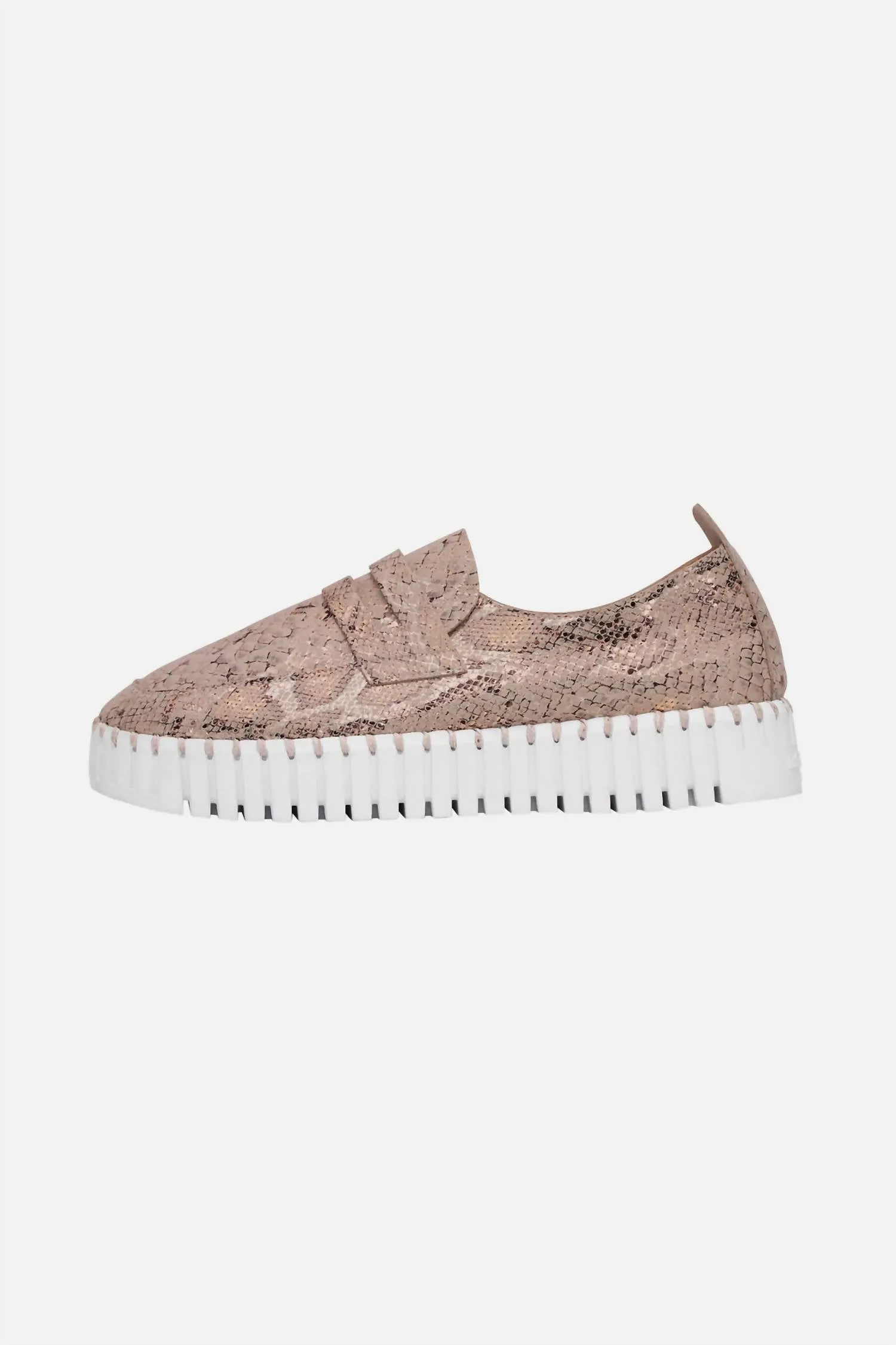 Women's Tulip Loafer Flat In Adobe Rose